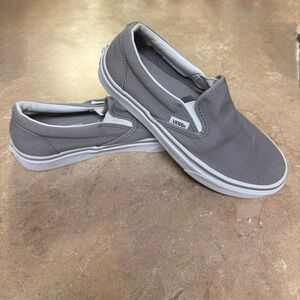 Men or Women Vans Classic Gray Slip-On Shoes
Unisex M-5.5  W-7